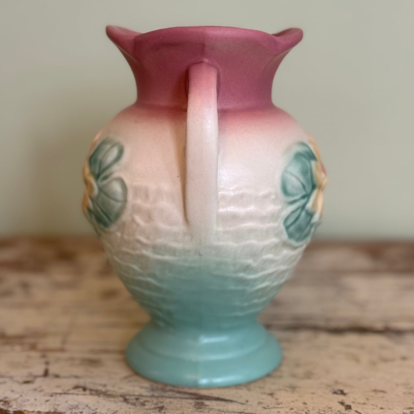 Hull Pottery Water Lily Vase