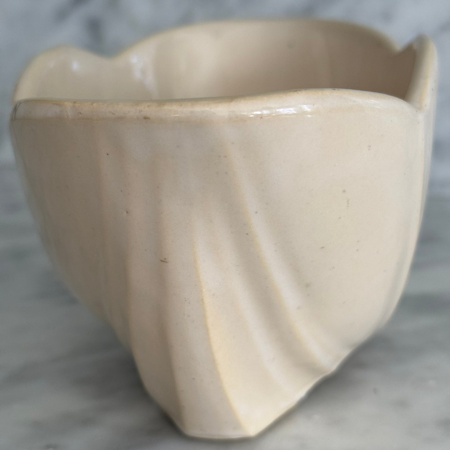 Vintage McCoy Scalloped Edge Planter