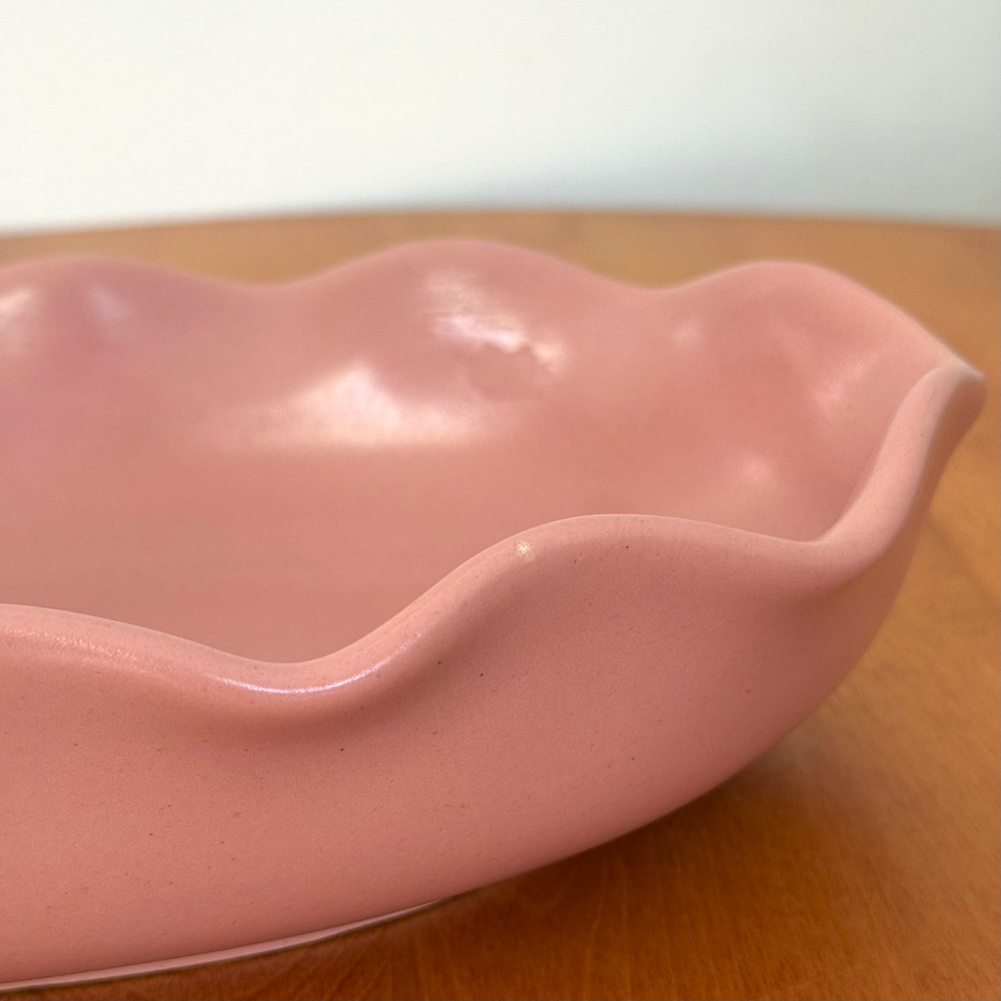 Abingdon Scalloped Edge Dish