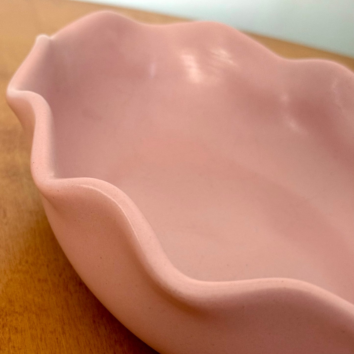 Abingdon Scalloped Edge Dish