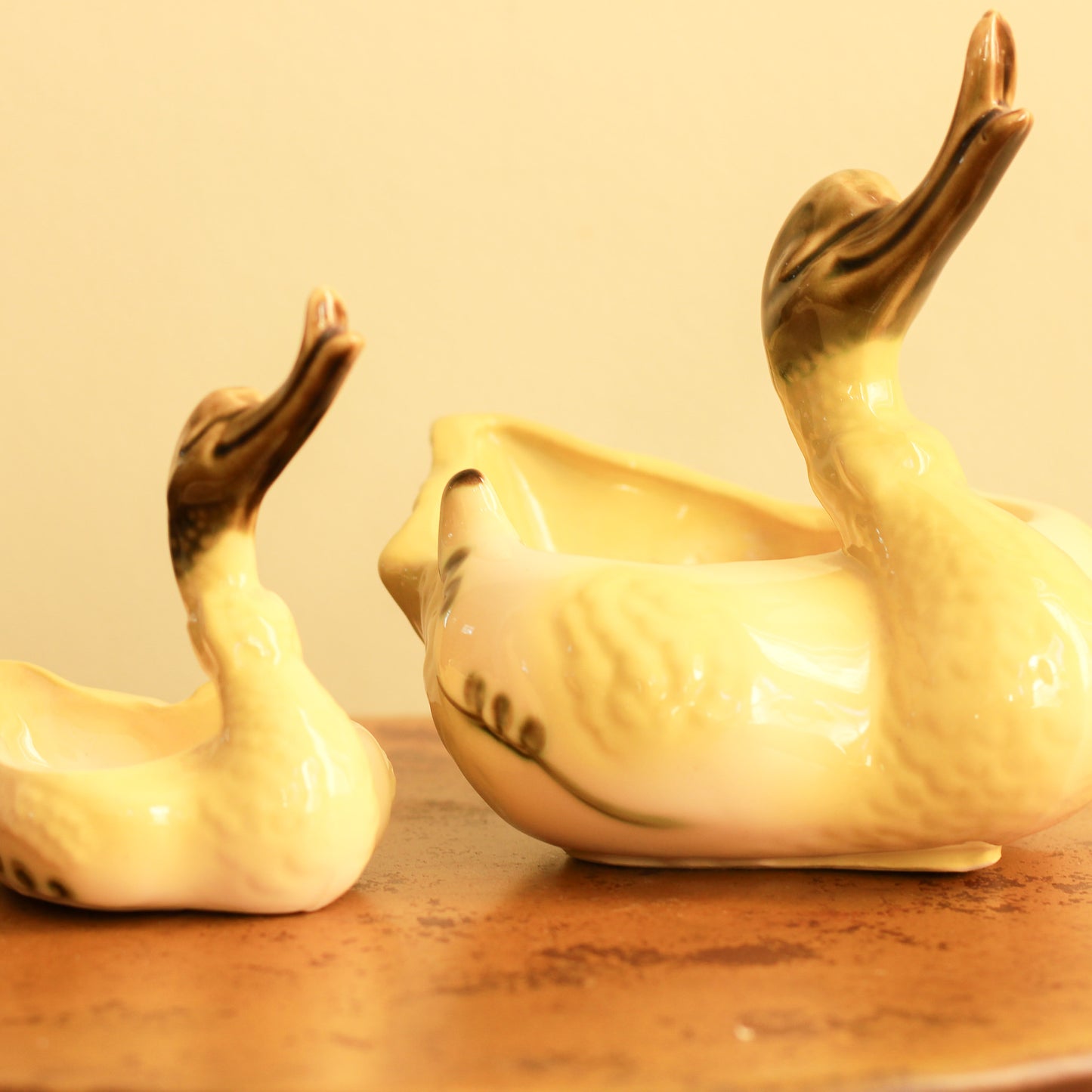 Vintage Pair of Hull Swan Dishes