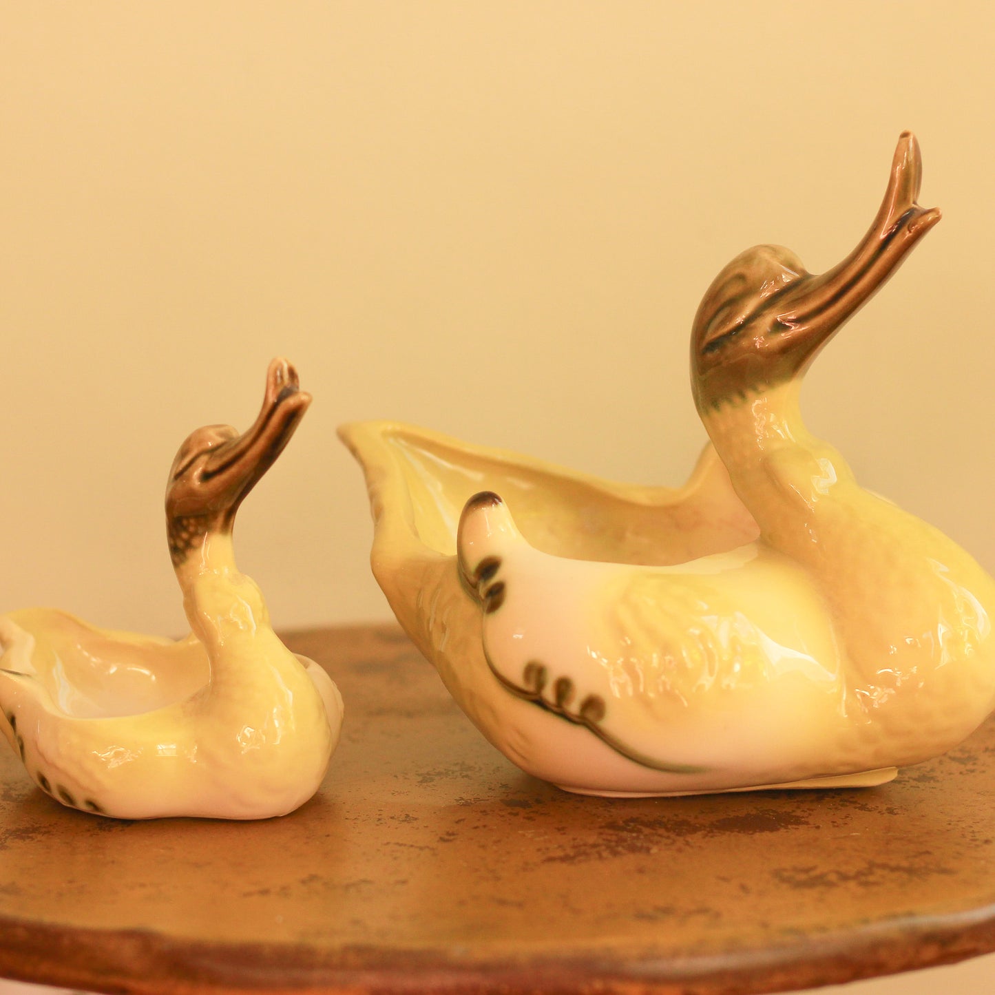 Vintage Pair of Hull Swan Dishes