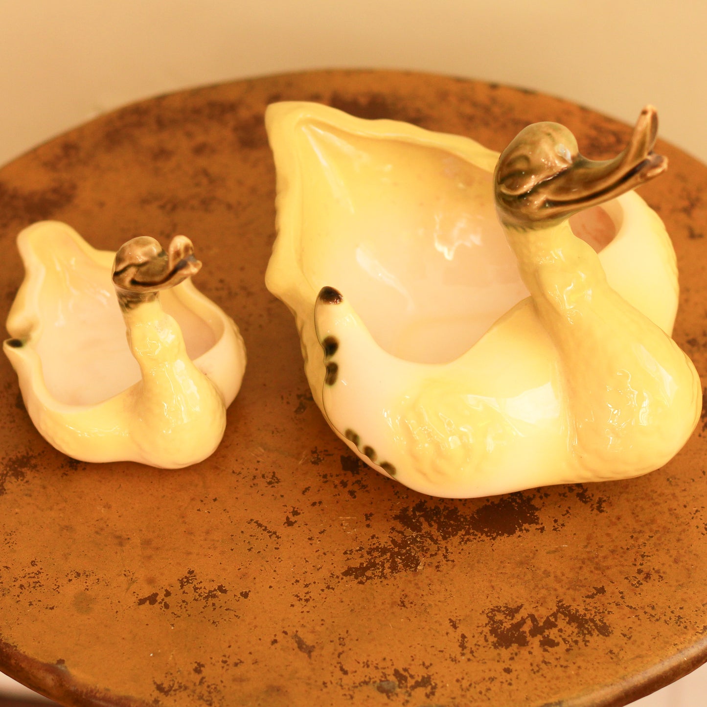 Vintage Pair of Hull Swan Dishes