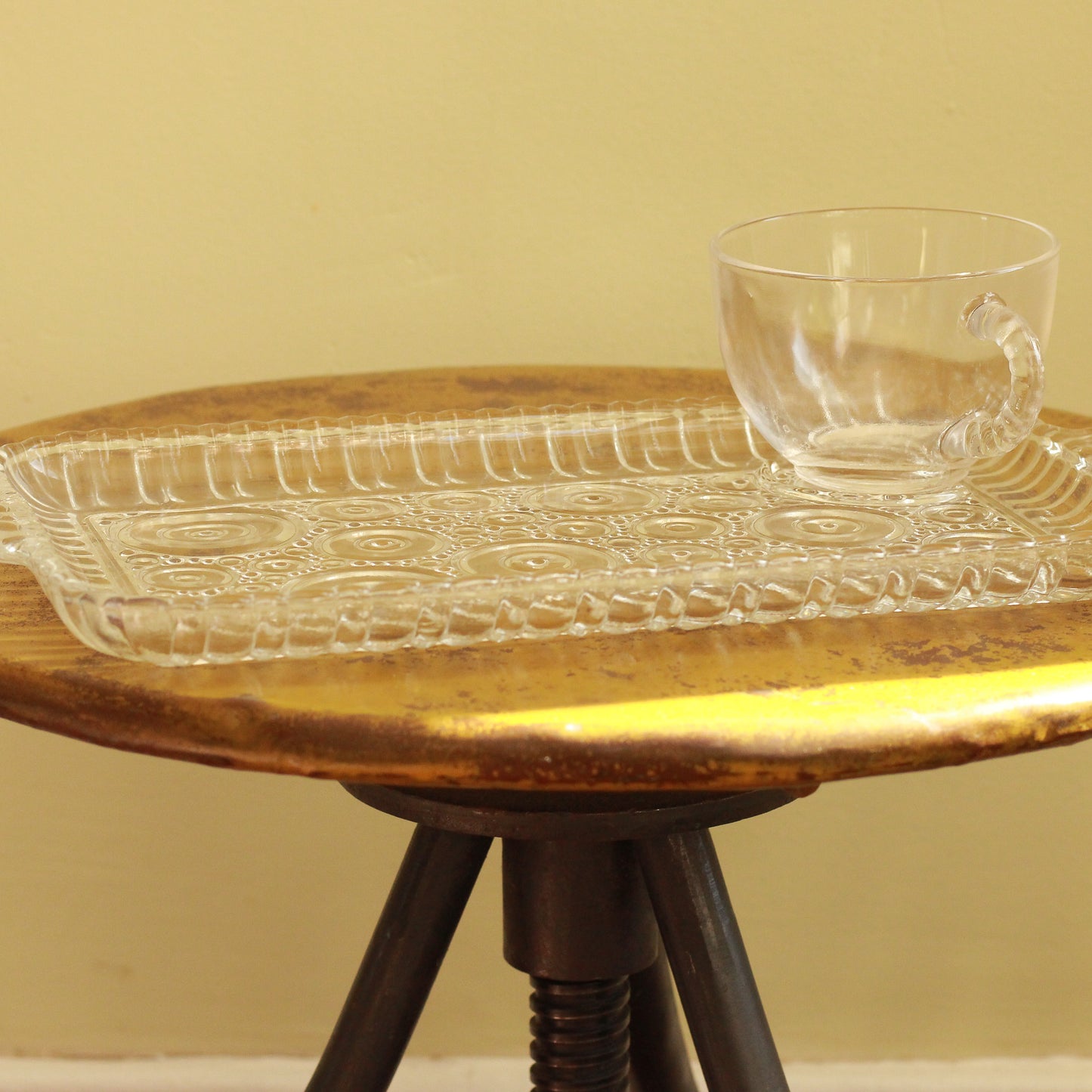 Vintage Anchorglass Serva Snack Set