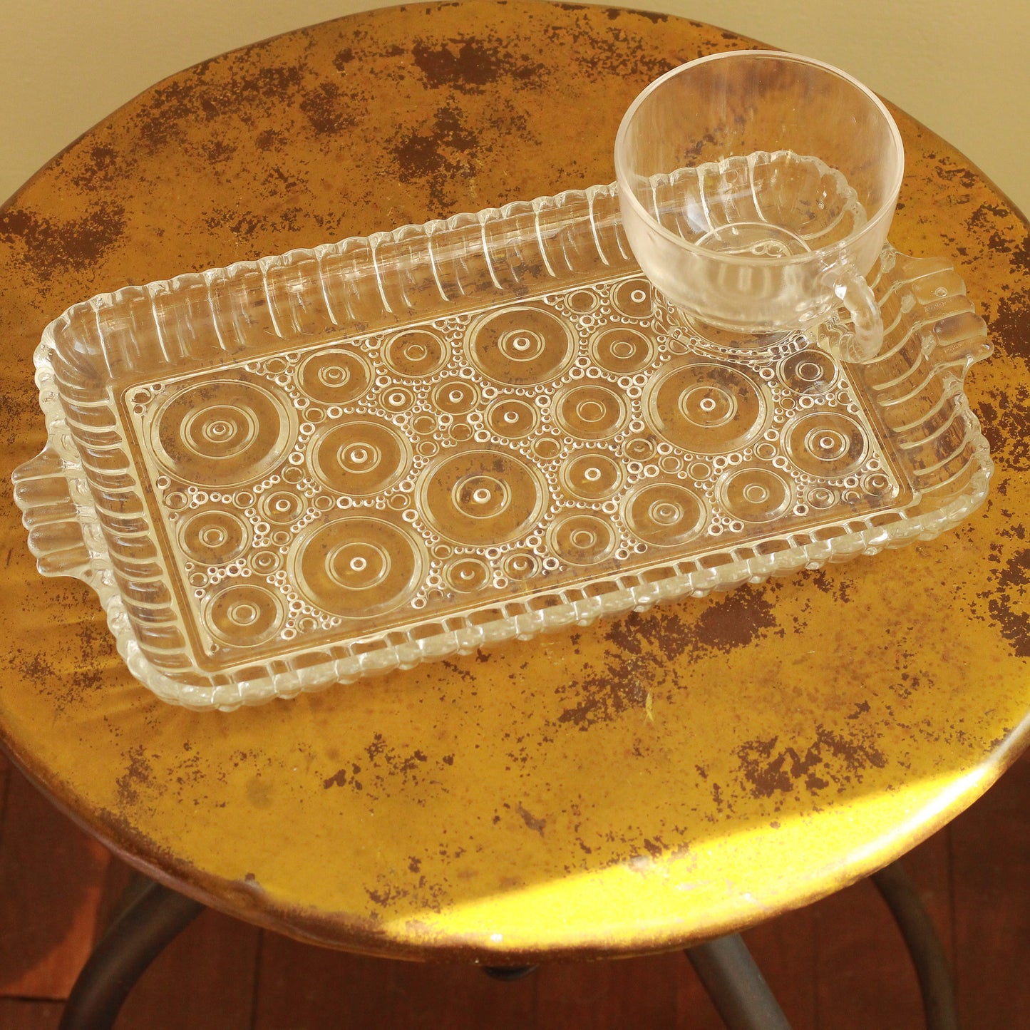 Vintage Anchorglass Serva Snack Set