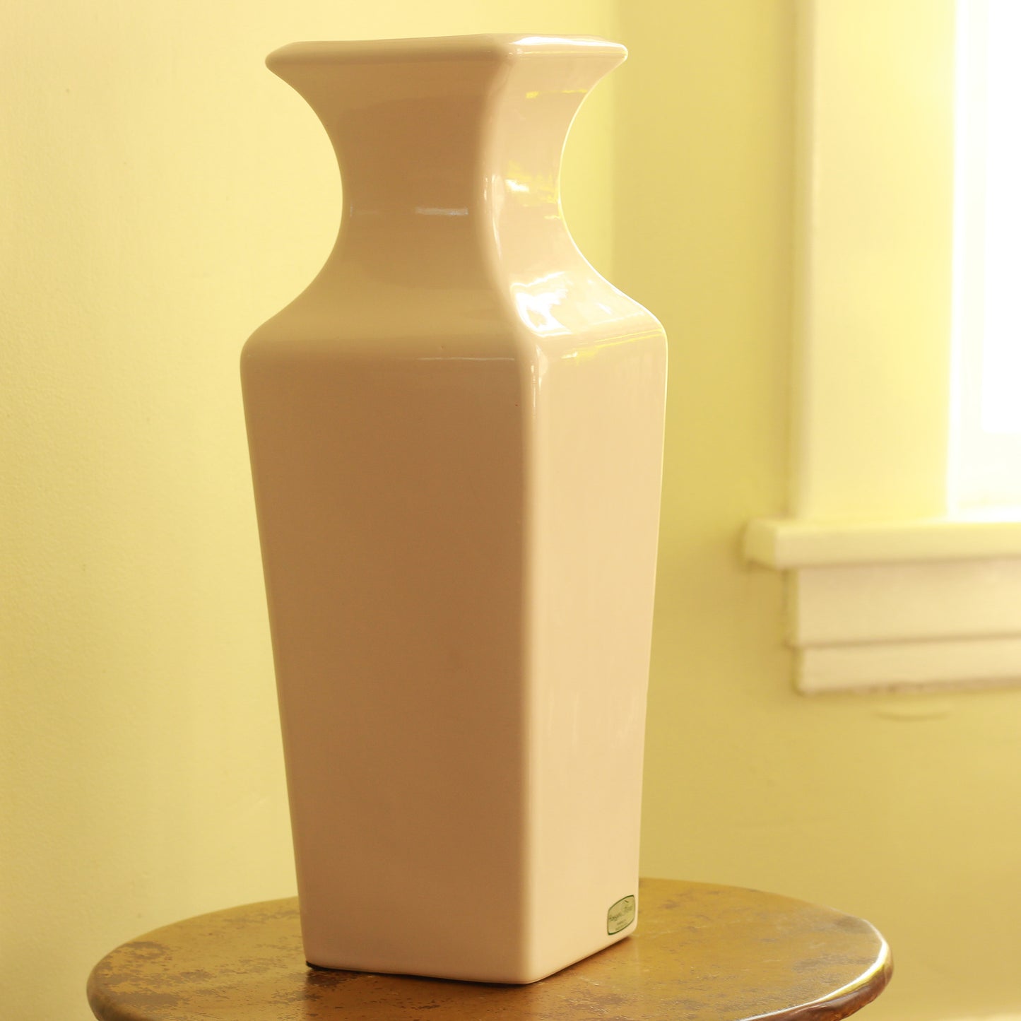 Vintage Haeger Ivory Vase