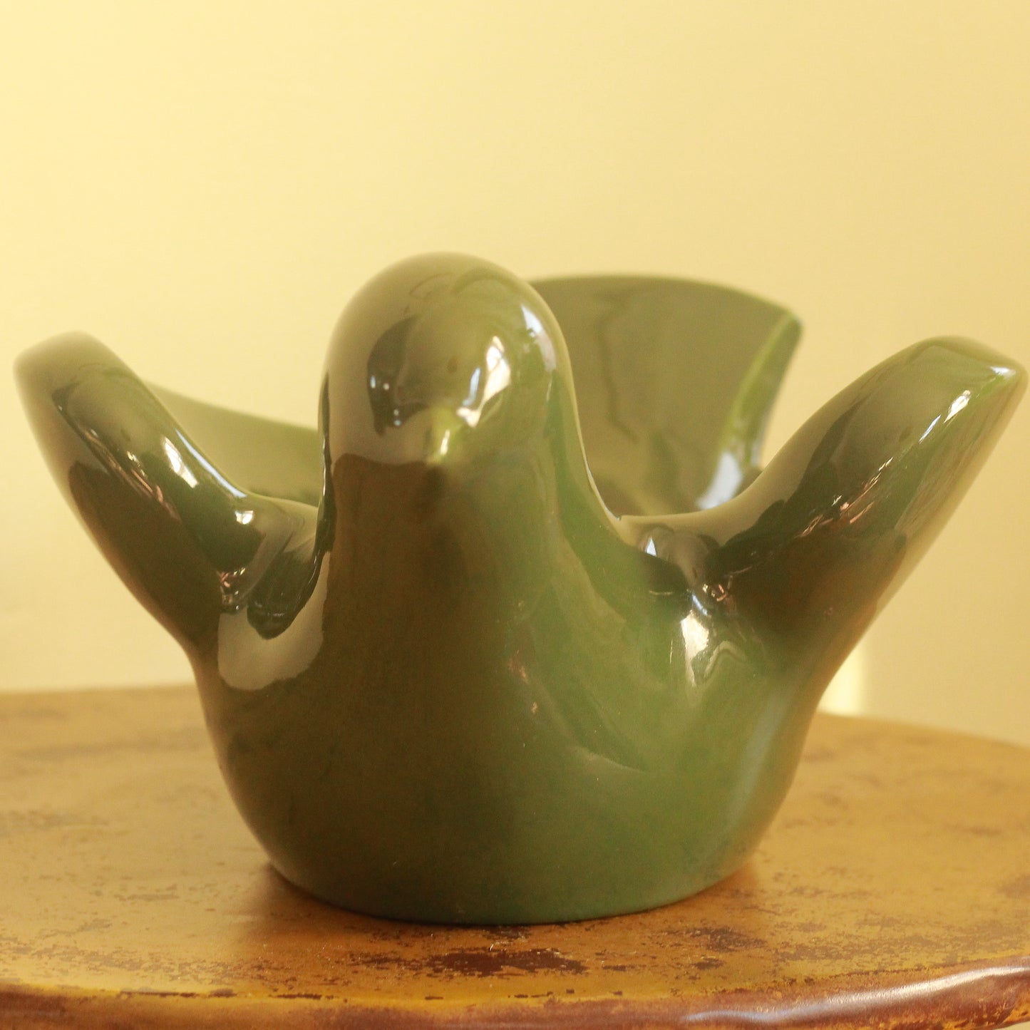 Vintage Red Wing Dove Console Bowl