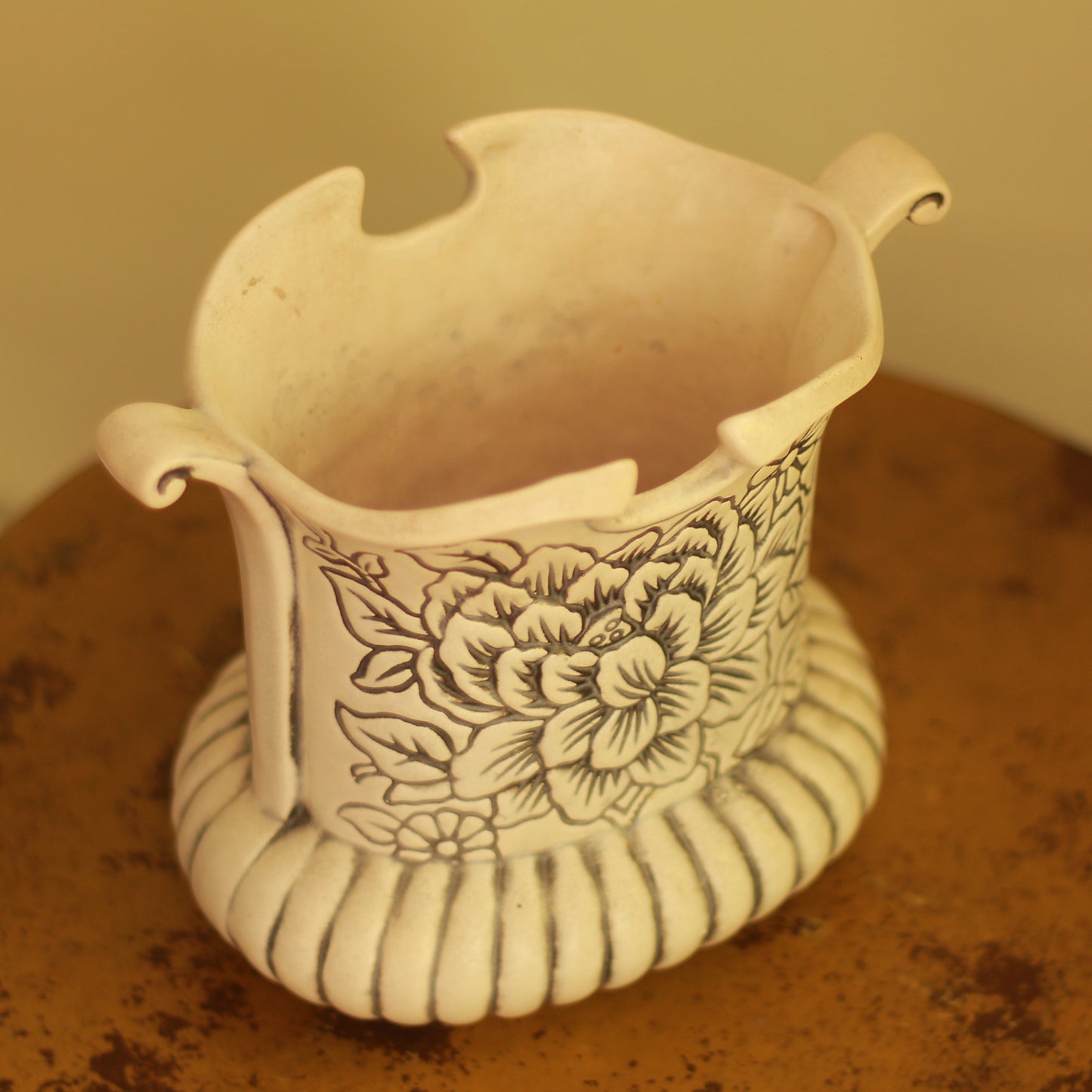 Vintage Red Wing Etched Flowers Planter