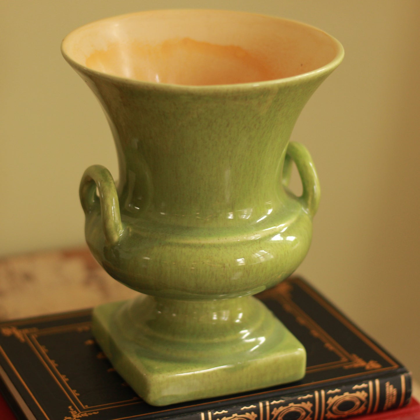 Vintage Red Wing 871 Urn Shaped Vase