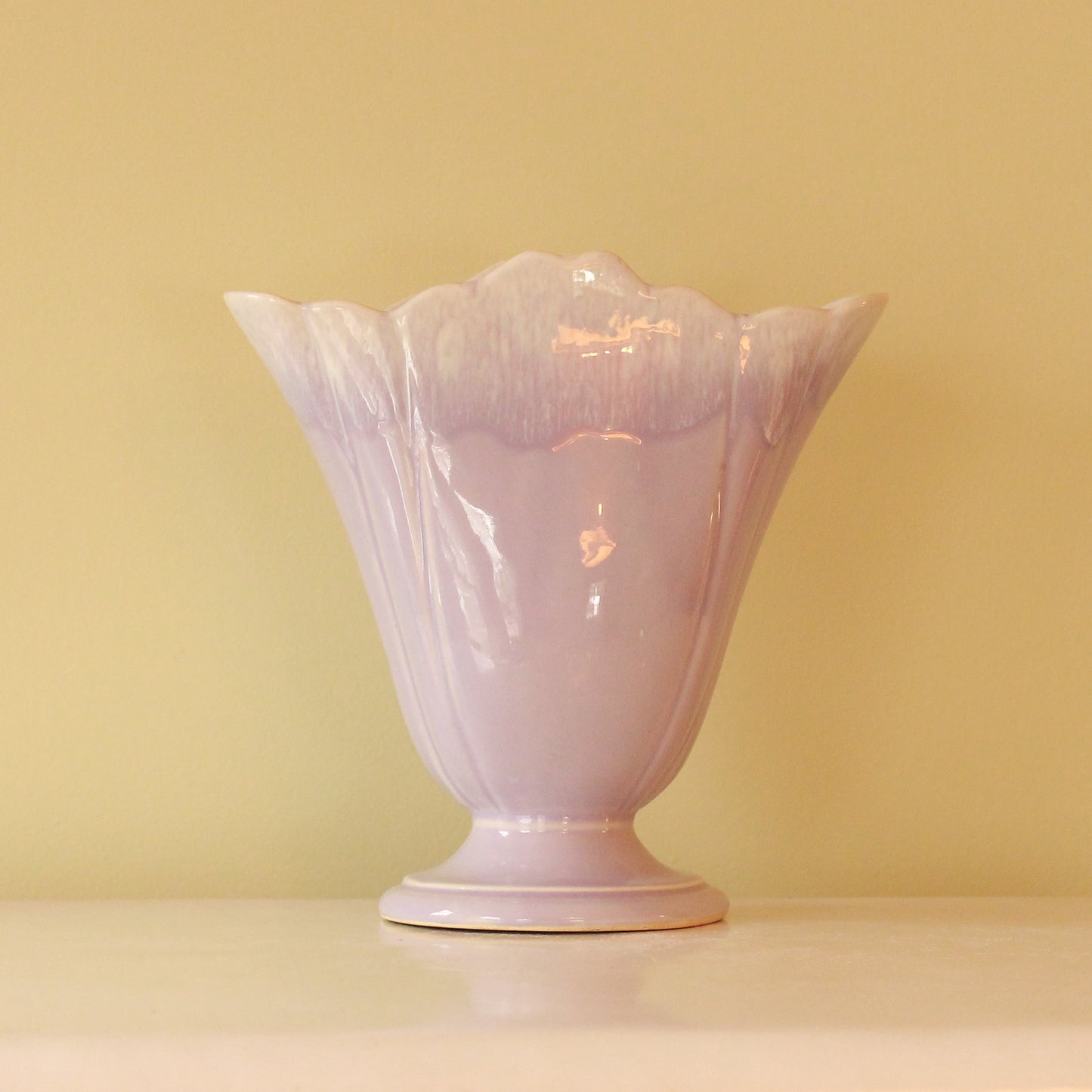Vintage USA 610 Vase