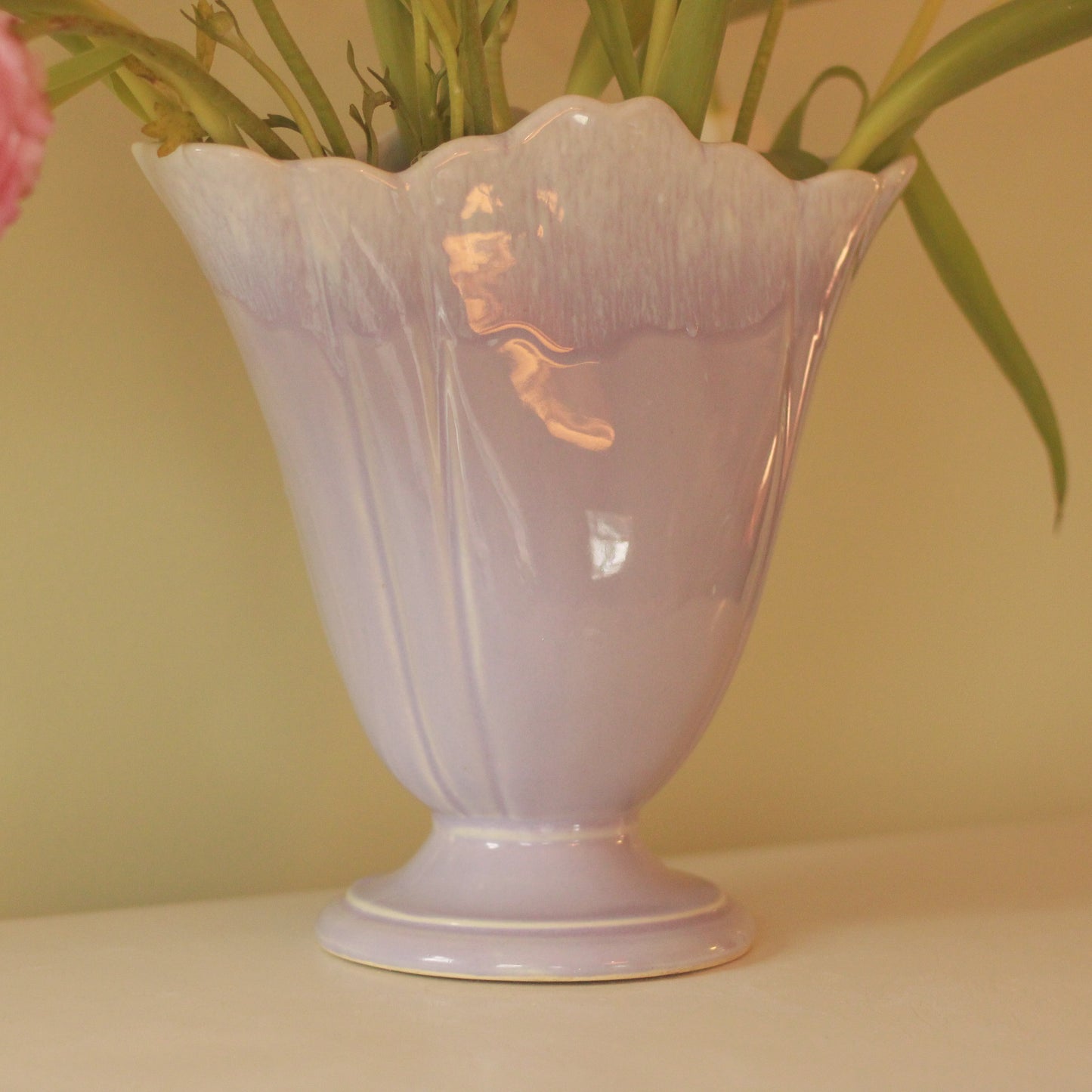 Vintage Lavender 610 USA Vase