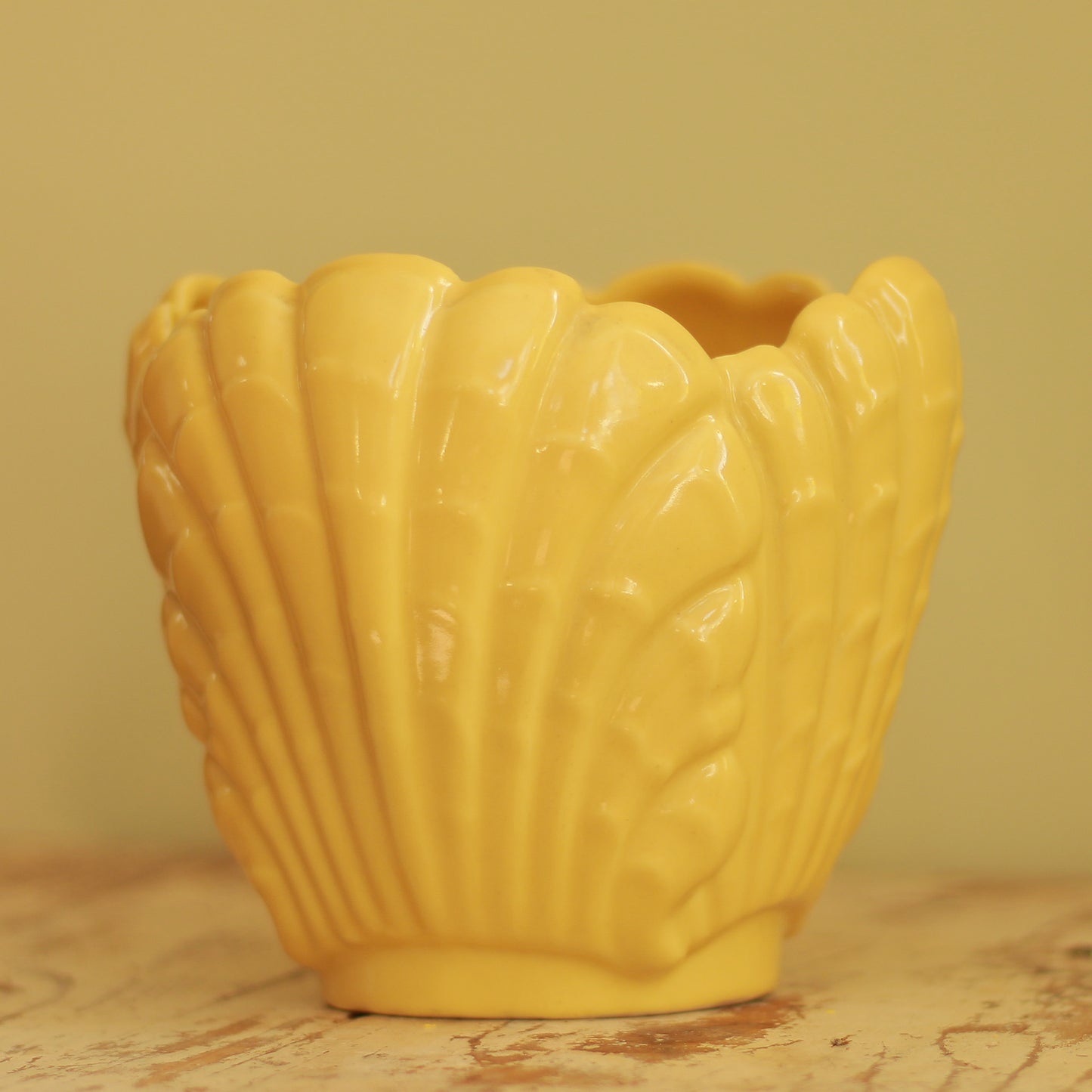Vintage Abingdon Yellow Planter
