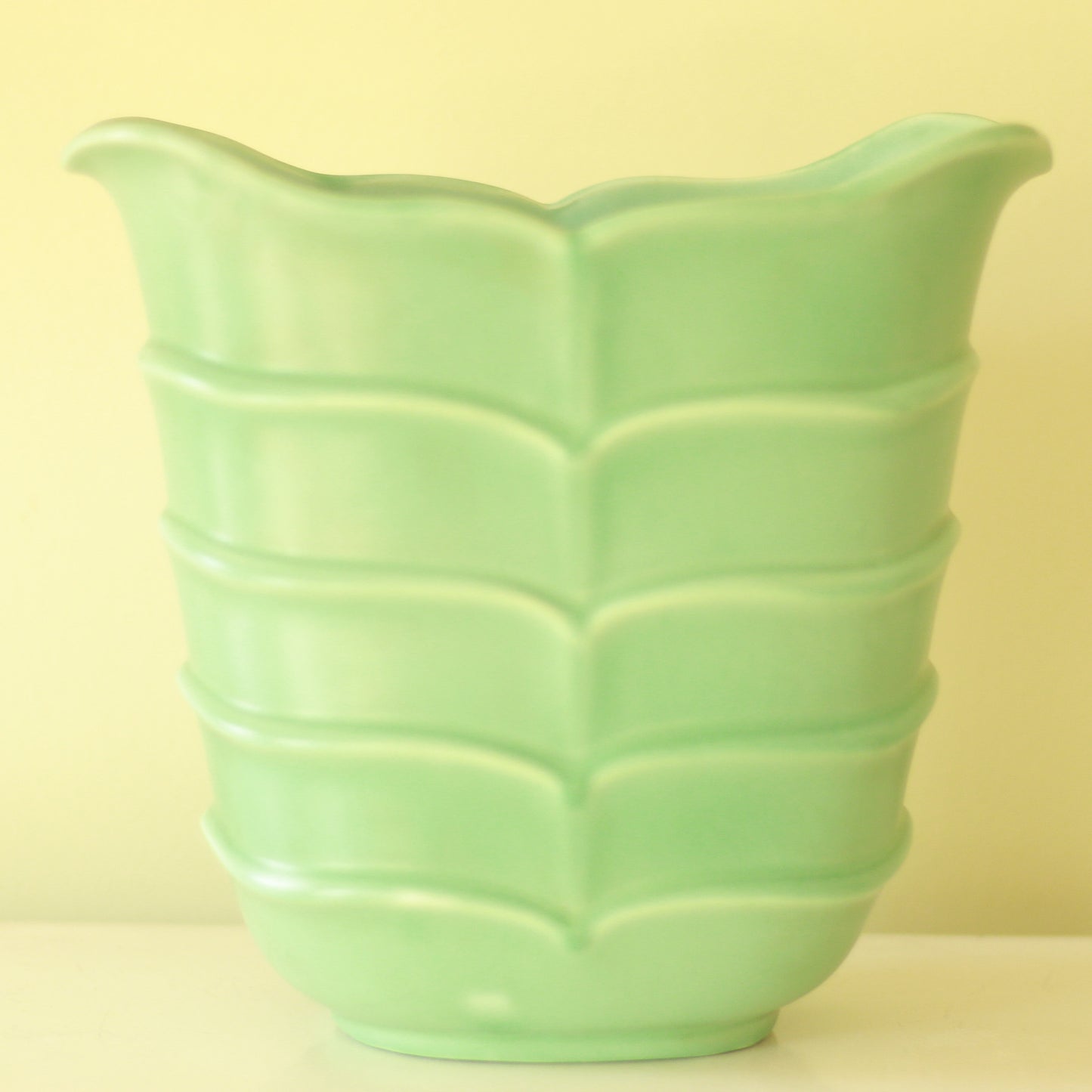 Vintage Stangl Jade Green Leaf Fan Vase