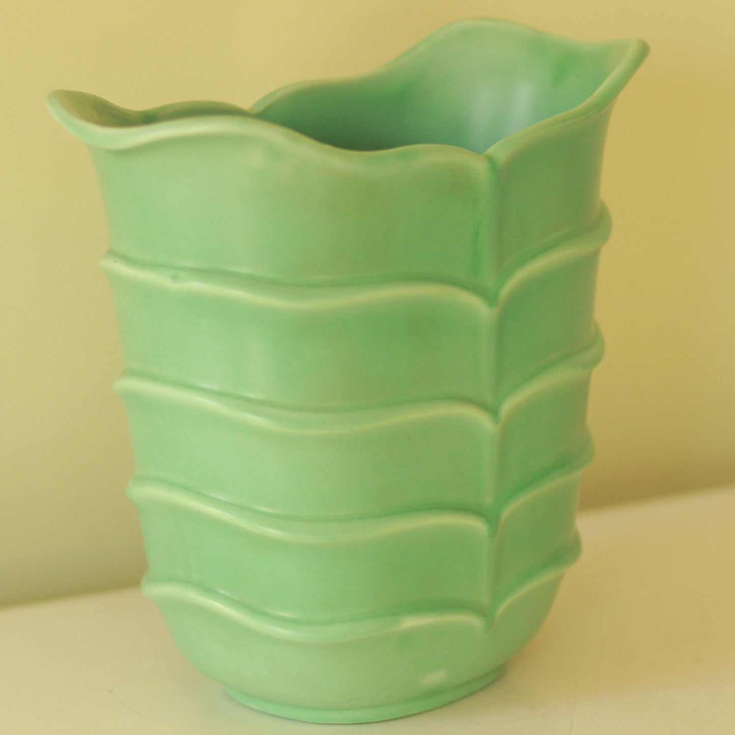 Vintage Stangl Jade Green Leaf Fan Vase