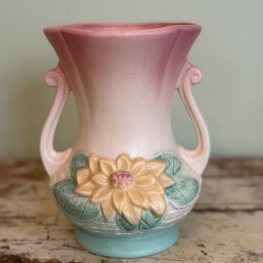 Hull Pottery Water Lily Vase
