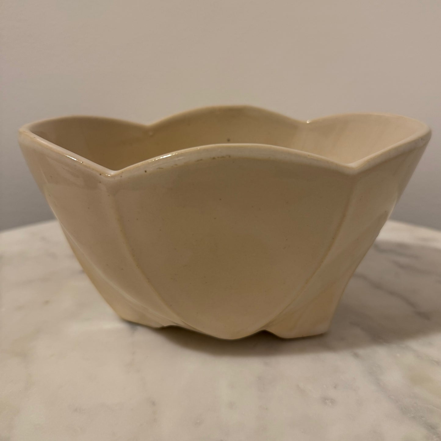 Vintage McCoy Scalloped Edge Planter