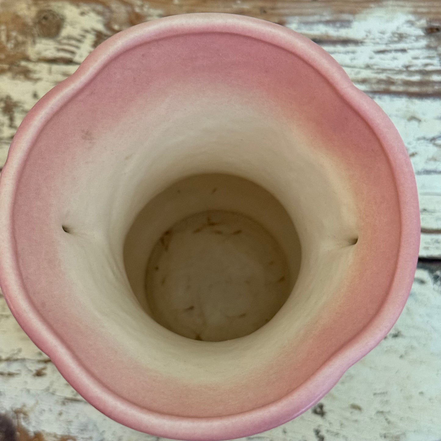 Hull Pottery Water Lily Vase