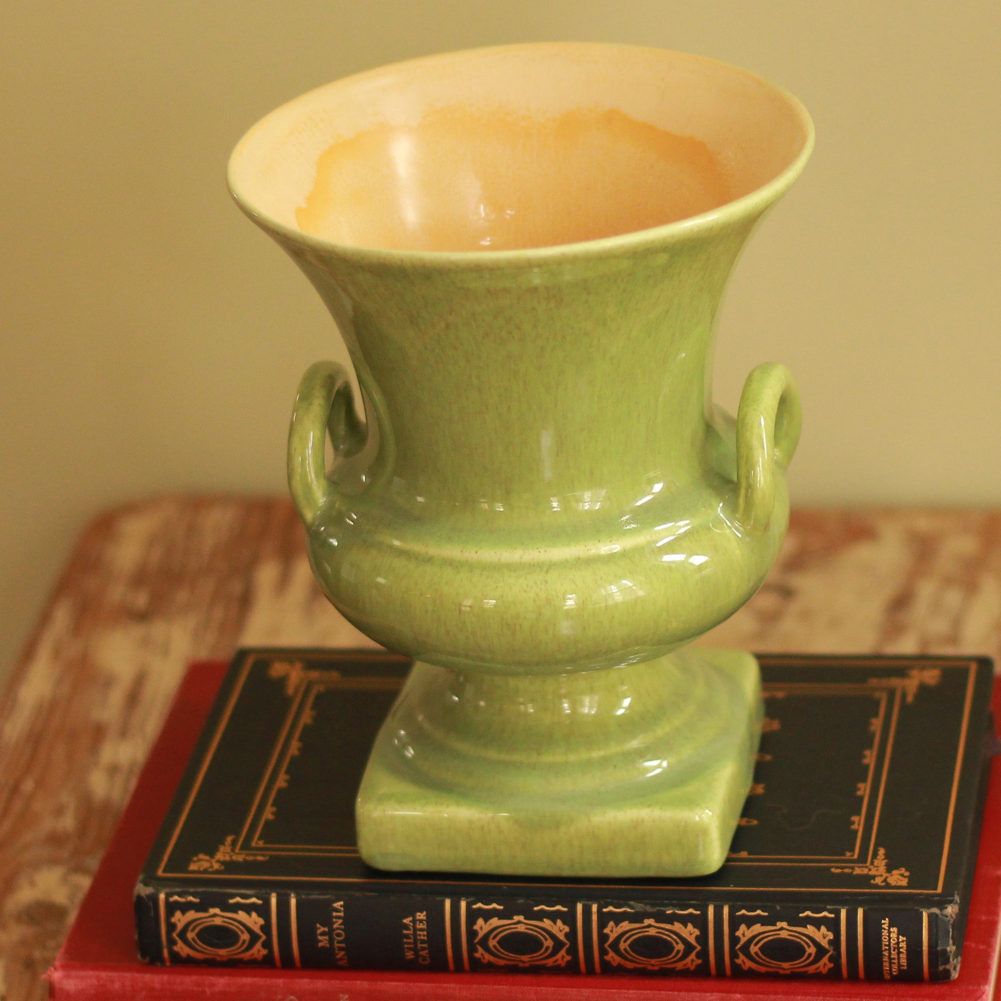 Vintage Red Wing 871 Urn Shaped Vase
